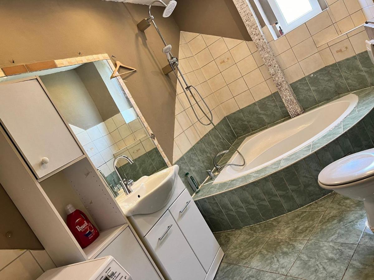 Wohnung In Kaiserslautern Ngoại thất bức ảnh