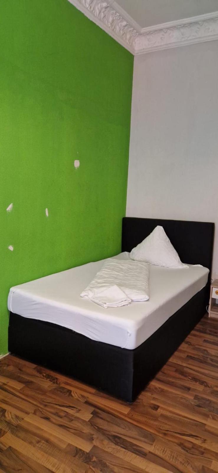 Wohnung In Kaiserslautern Ngoại thất bức ảnh